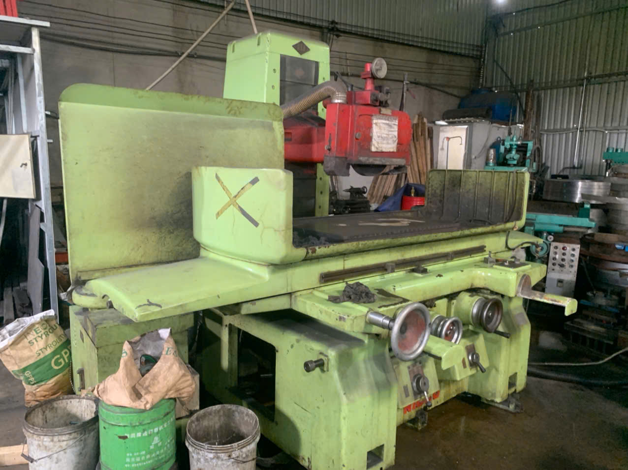Grinding machine